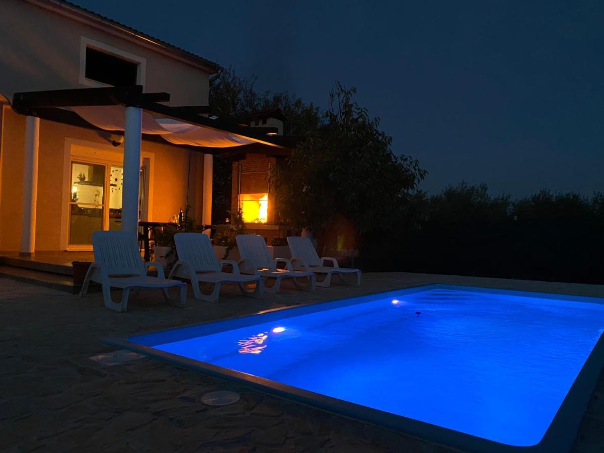 Villa Bubica- Cozy Holiday Home In Rural Area With Pool Stankovci  Екстер'єр фото