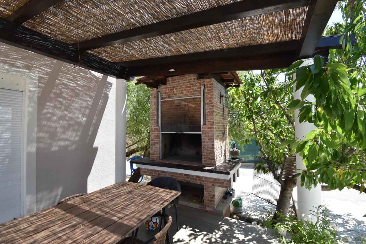 Villa Bubica- Cozy Holiday Home In Rural Area With Pool Stankovci  Екстер'єр фото